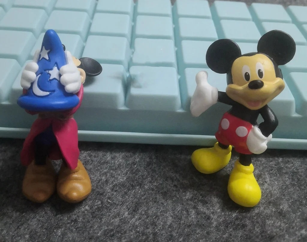 7cm Disney Anime Mickey Mouse Figurine 3D Three-Dimensional Desktop Decora Mickey Ornaments PVC Doll Children's Day Toys Gifts