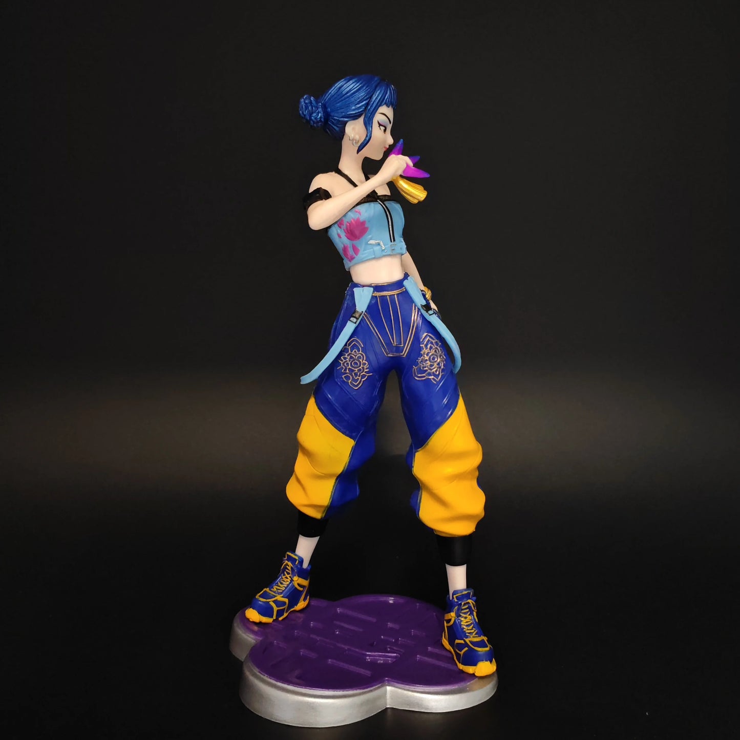 Demon Hunting Witch Squad Zoe Witch Beautiful girl Selena 8.26inch/21cm Anime two-dimensional Can be move PVC Battle Toys Gifts