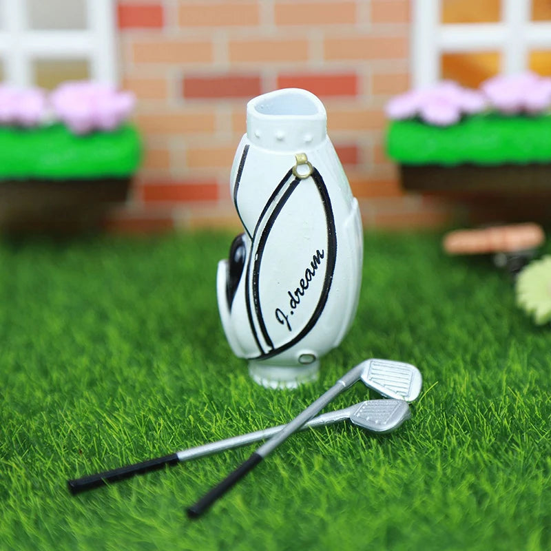 1/12 Dollhouse Miniature Accessories Mini Golf Clubs with Bag Model for Doll House Decoration ob11
