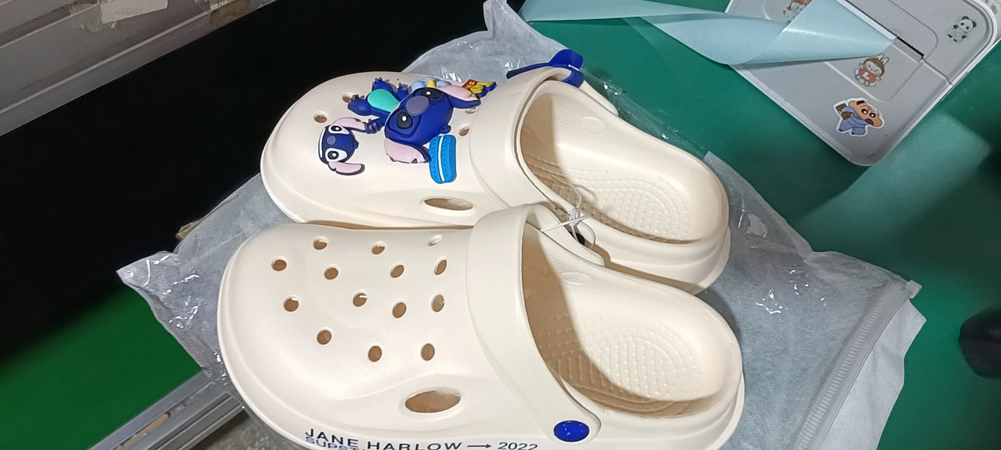 New Cartoon Stitch Series Head Slippers For Couples Are Super Light Anti-Slip And Versatile Casual Shoes For Men And Women Gifts