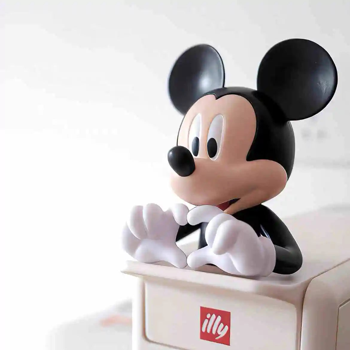 10cm New Love Mickey Mouse Minnie Figure Cartoon Pvc Suit Decoration Living Room Ornaments Model Girls Birthday Gift